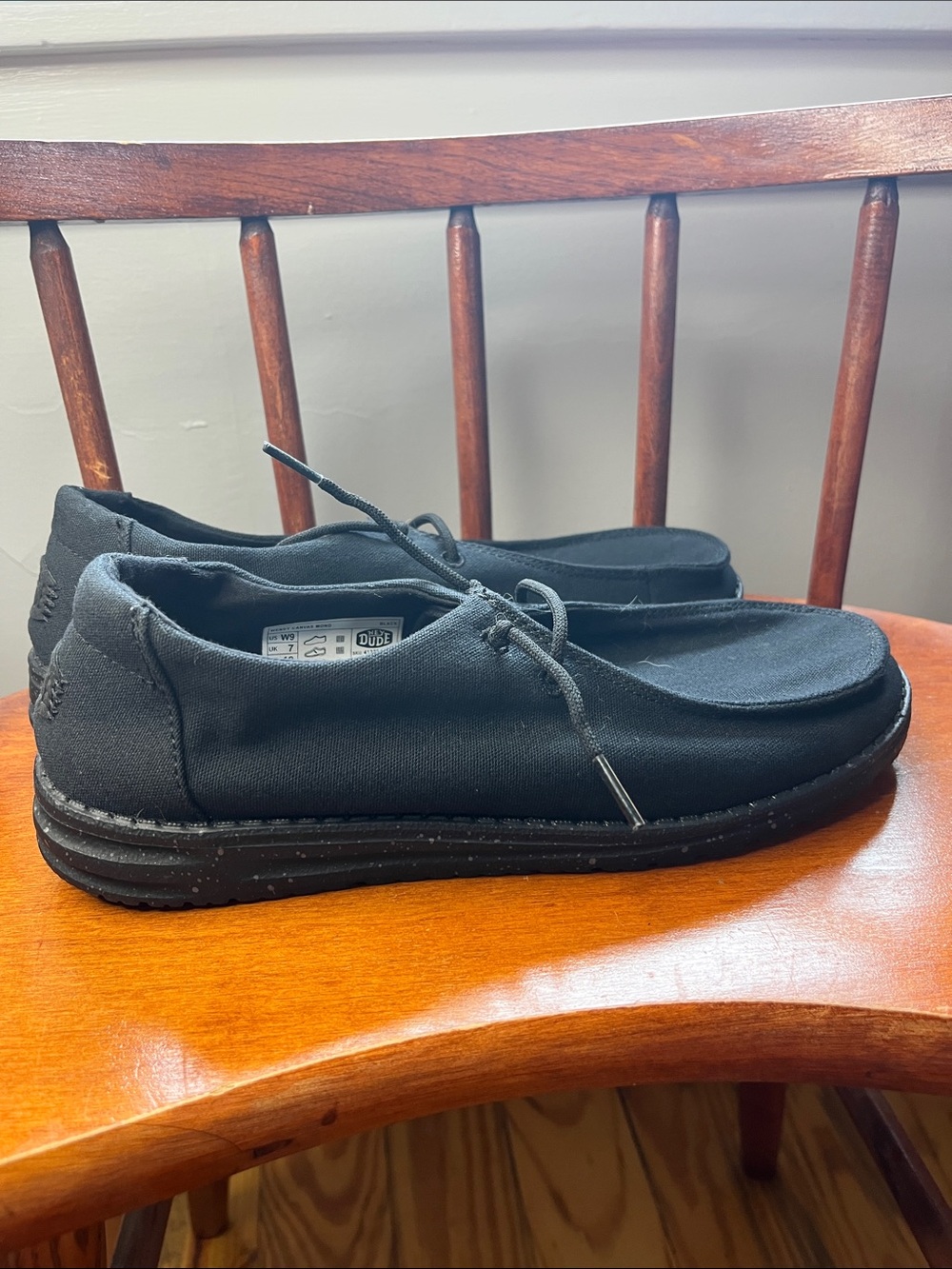 NWOT Hey Dude Wendy Canvas Black Speckled Sole Slip On Shoes Women’s 9